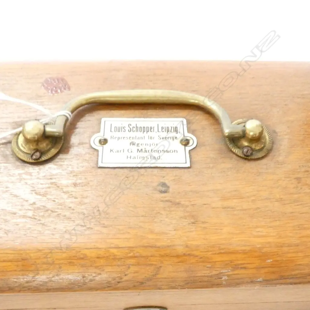 EARLY 20thC CHRONDROMETER (GRAIN SCALE) BY LOUIS SCHOPPER, LEIPZIG. IN OAK CASE Image 1++